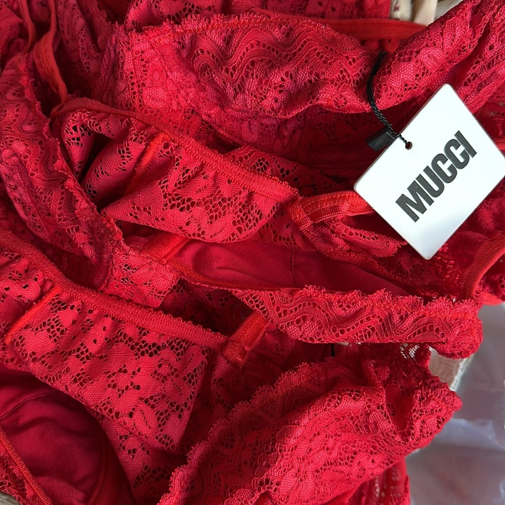 MUCCI Lingerie Belle Bodysuit cutout ❤️❤️ - Picture 2 of 3